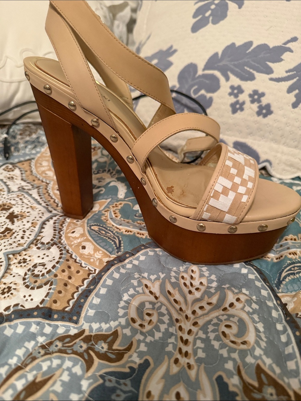 Gianni Bini Beige & White Platform Slingback Sandals